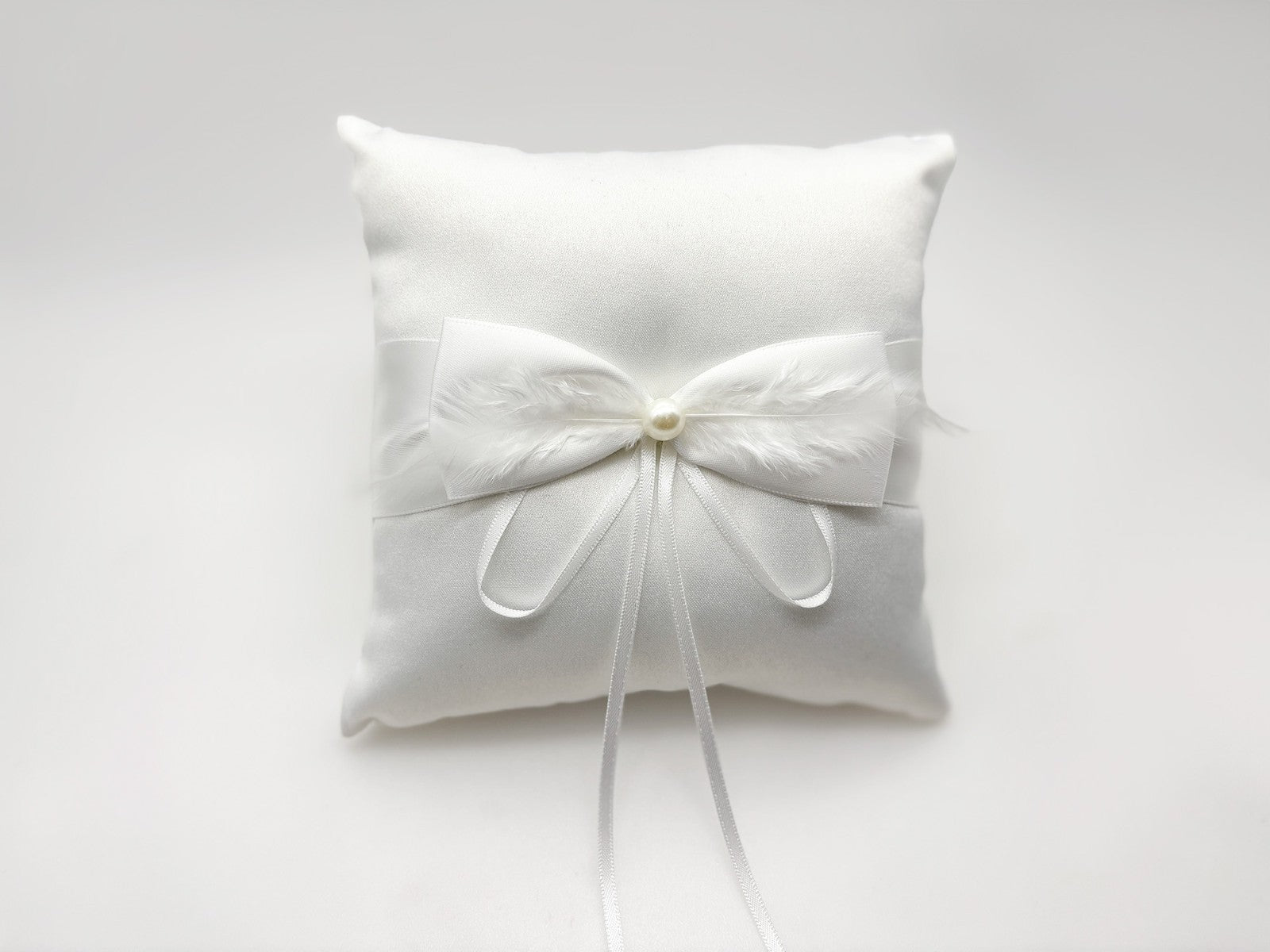 Engelsrufer Ringkissen Love Stories Cremeweiß Satinband Schleife 15x15 cm