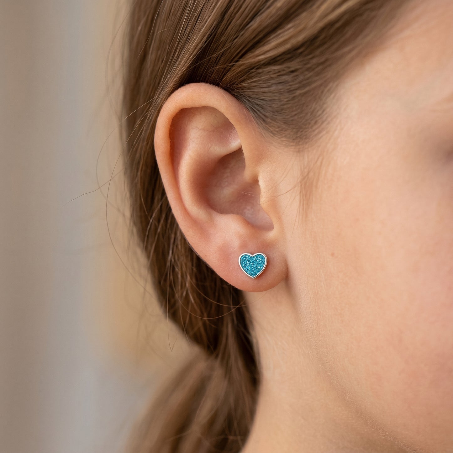 Kinder Ohrstecker Edelstahl Glitzerherz mit Emaille in blau